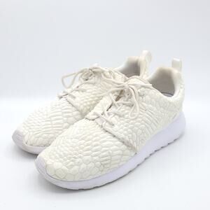 Nike Roshe One DMB QS Rosherun Triple White 824286-100 women's size 7